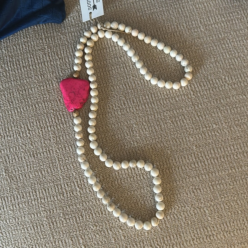 Stone Statement Necklace - Picture 5 of 5